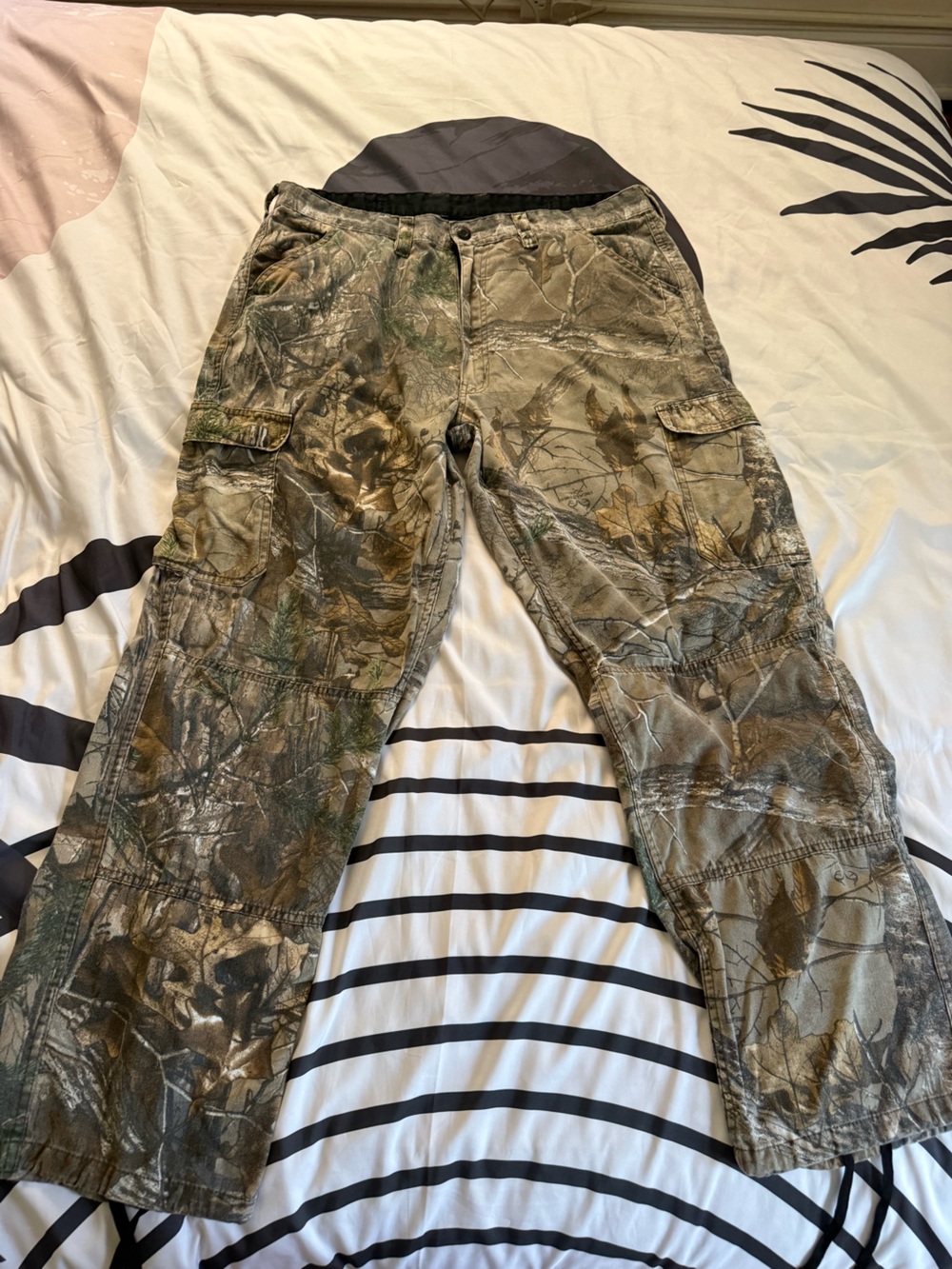 Walls Men’s Cargo Pants in Green/Brown Woodland Real Tree Camo